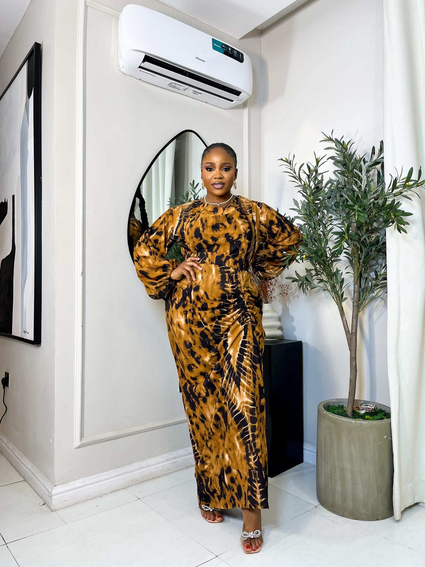 DEAB47D9-1CE1-4144-B5DD-D6BE10134313