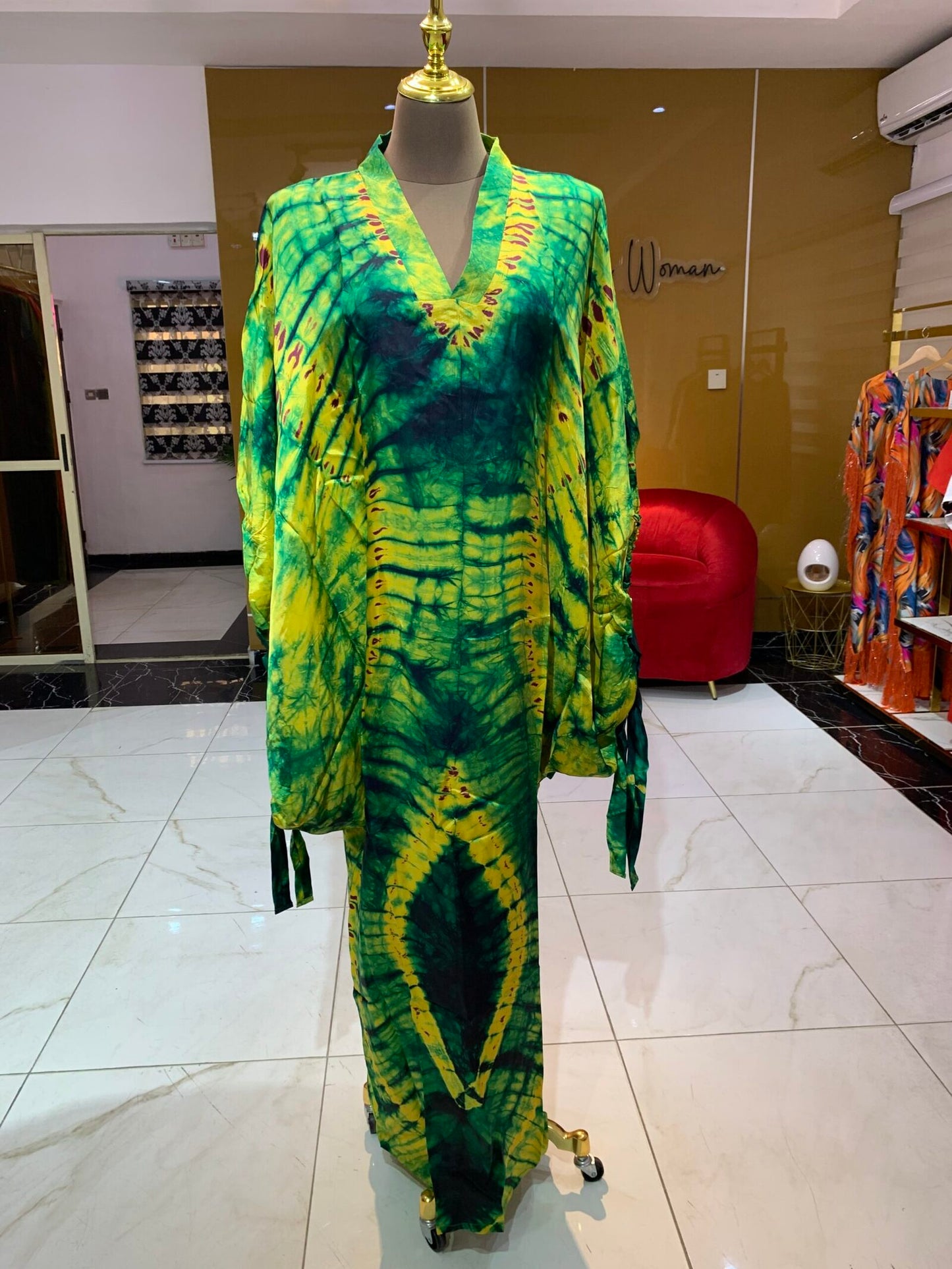 2F748042-0BD3-422E-9230-3276D68EE48C